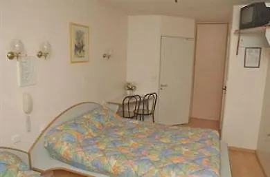 De Rosny 2* טור