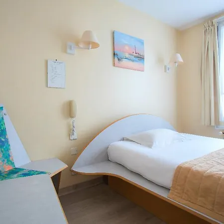 De Rosny Hotel 2*