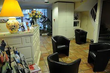 德罗斯尼酒店 酒店