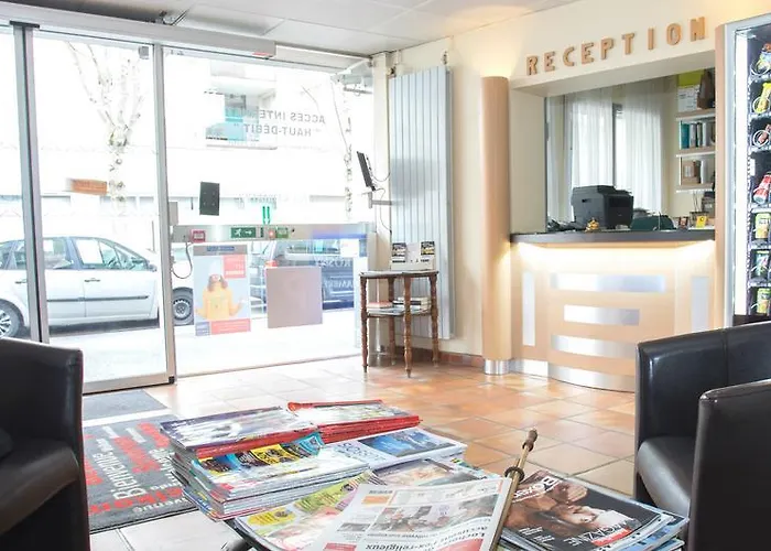 德罗斯尼酒店 图尔